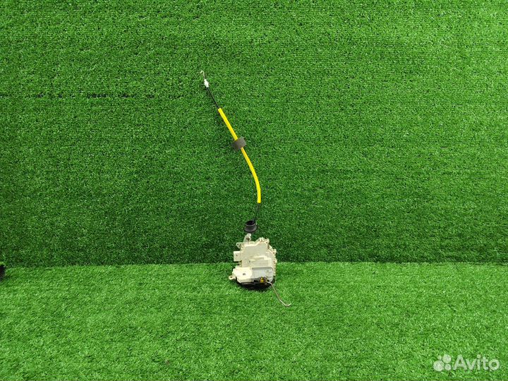 Замок двери задний Audi A6 C6