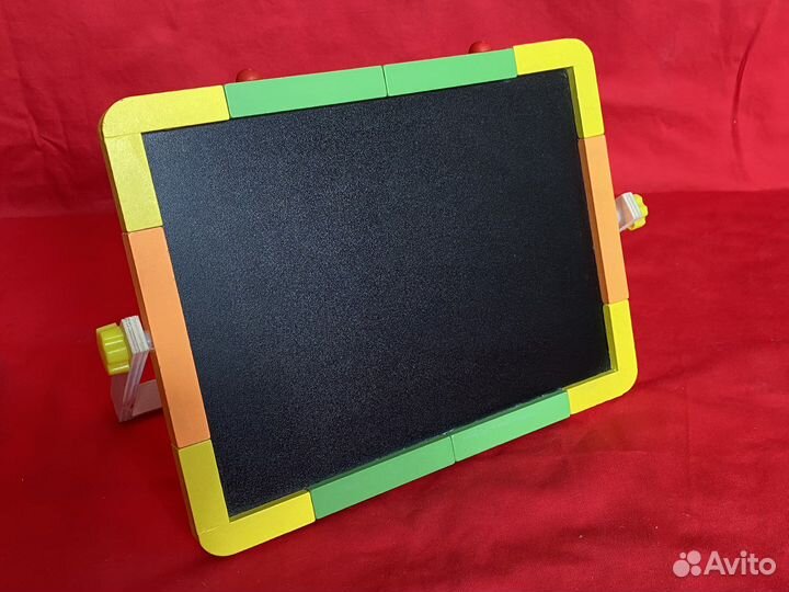 Настольная детская доска мольберт