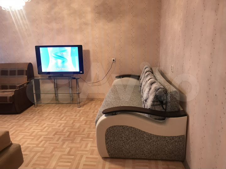 2-к. квартира, 49 м², 8/12 эт.