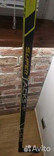 Клюшка хоккейная