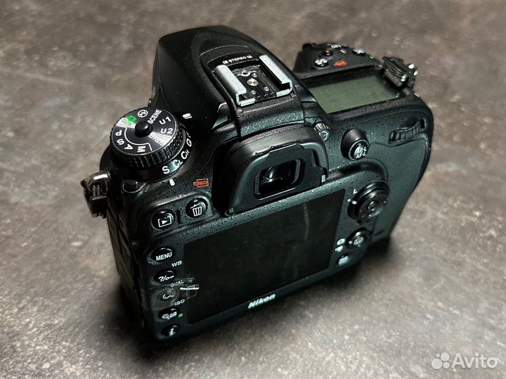 Зеркальный фотоаппарат nikon d7100