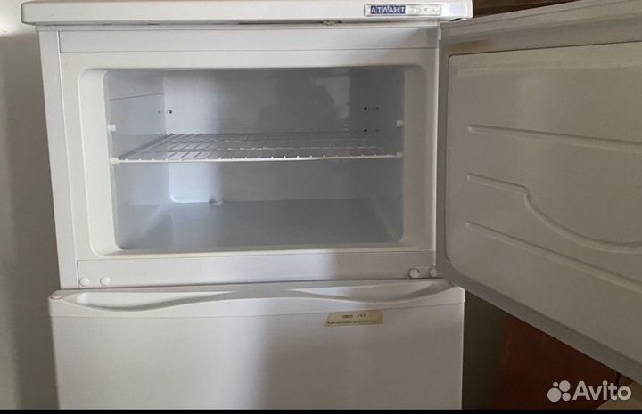Холодильник атлант бу