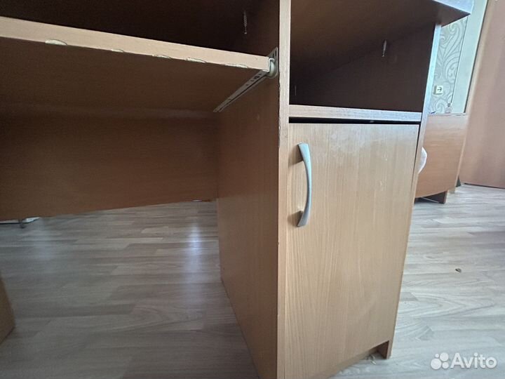 Продам стол письменный