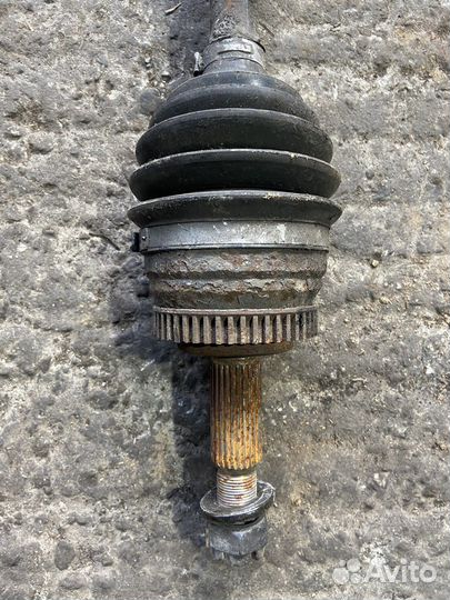 Привод передний правый 2.0 D4EA Hyundai Tucson 1