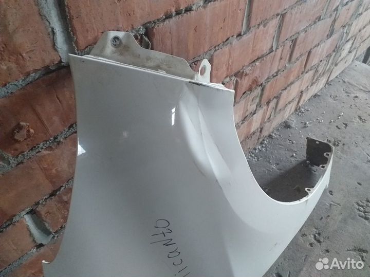 Крыло переднее правое Kia Picanto 2015 год