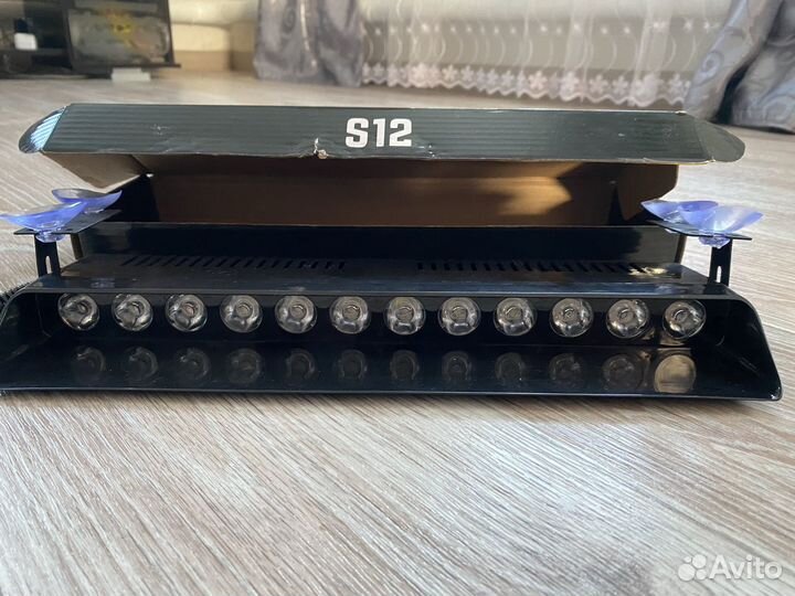 Стробоскоп на машину красно бело синие