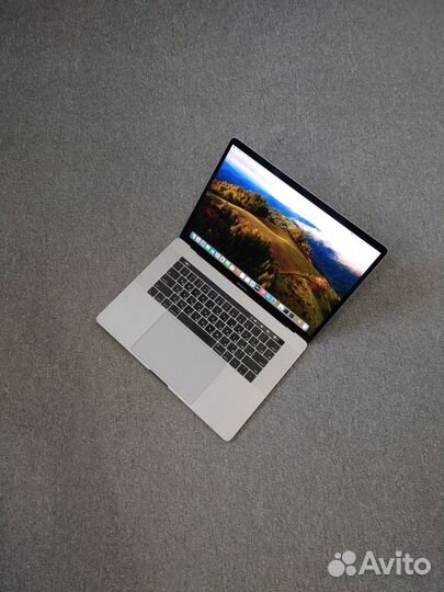 Apple macbook pro 15 2019 i9 32/512