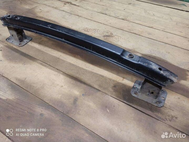 Усилитель заднего бампера Форд фокус 2