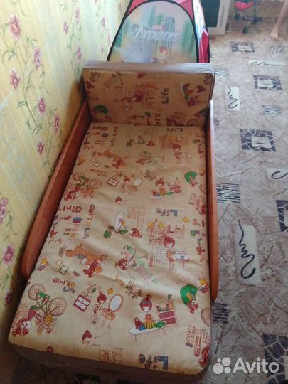 Детская кроватка