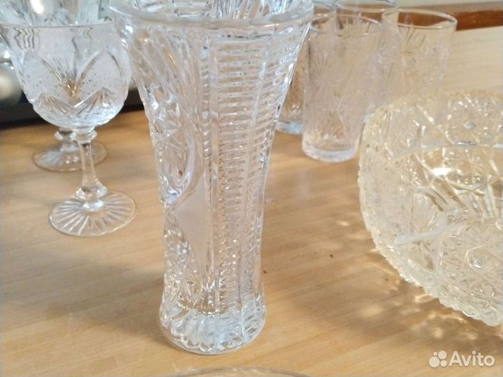 Хрусталь,рюмки,фужеры,салатники,меажница