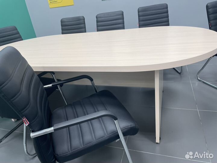 Столы, стулья, кресло, диваны