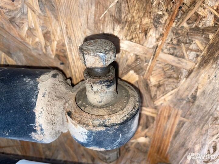 Амортизатор подвески задний Hyundai Poni G4DJ