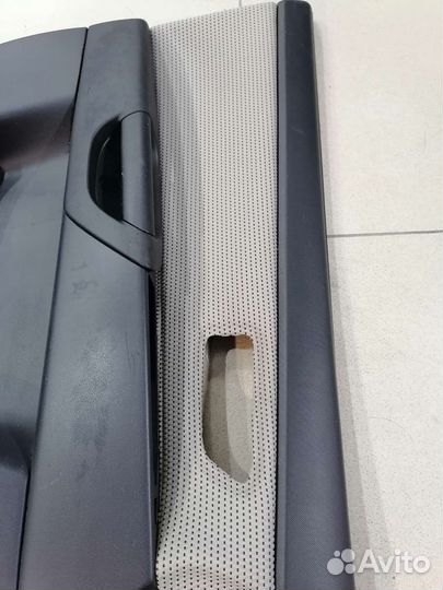 Обшивка передней левой двери мазда 3 bk