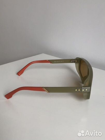 Солнечные очки