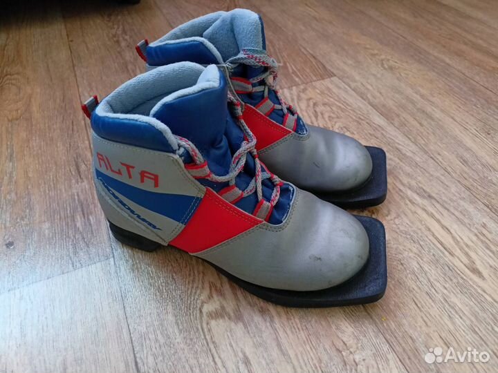 Лыжные ботинки 32 размер