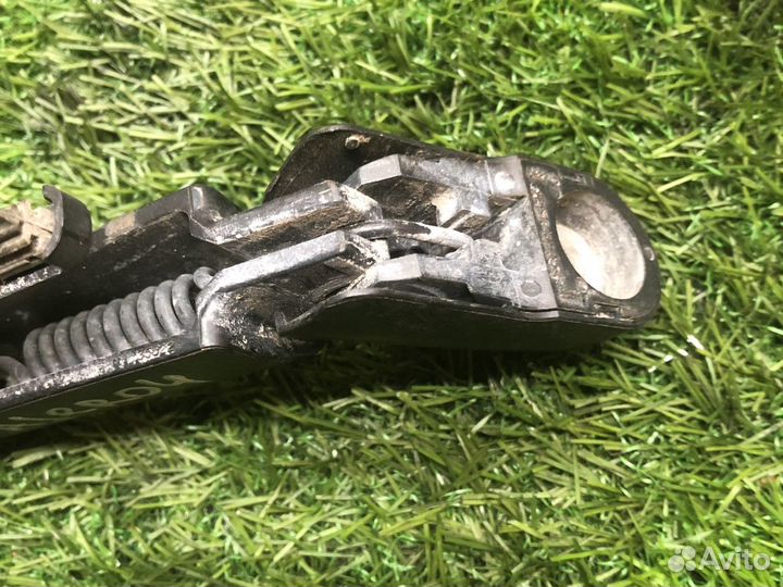 Дворник пятой двери Паджеро 4 V98W