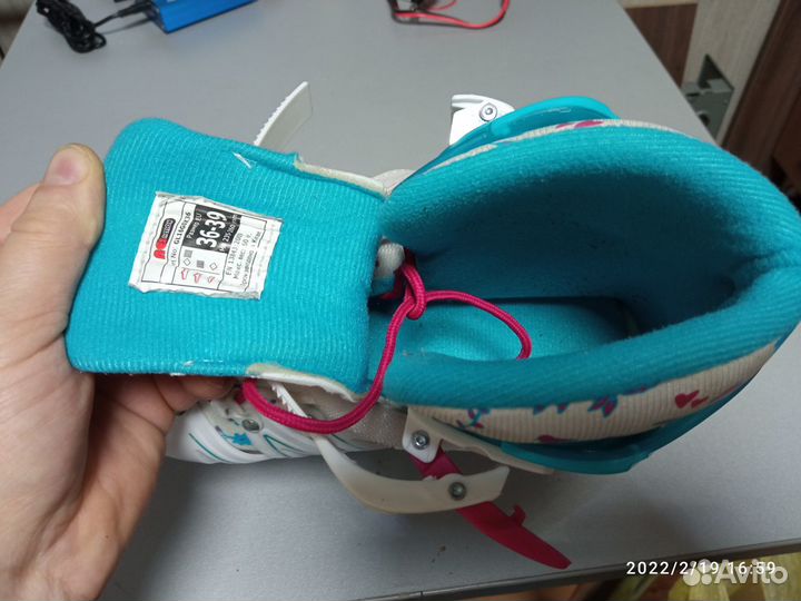 Роликовые коньки