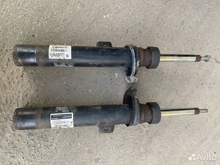 Передний амортизатор на BMW X3,4. F25,26