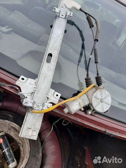 Электростеклоподъёмник передний правый Kia Spectra