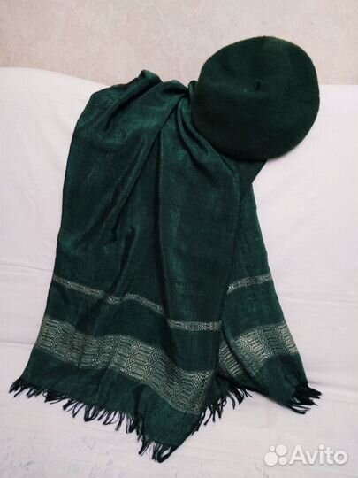 Берет и палантин