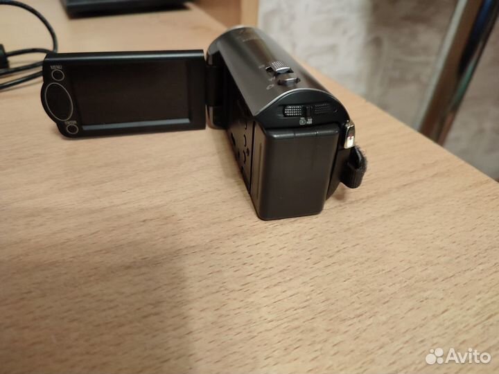 Видеокамера Panasonic HC-V210