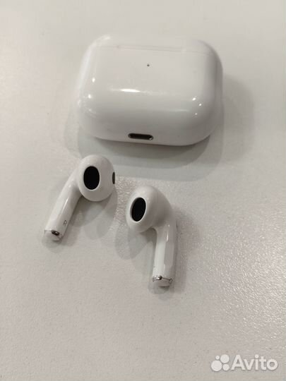 Беспроводные наушники AirPods 3rd Generation