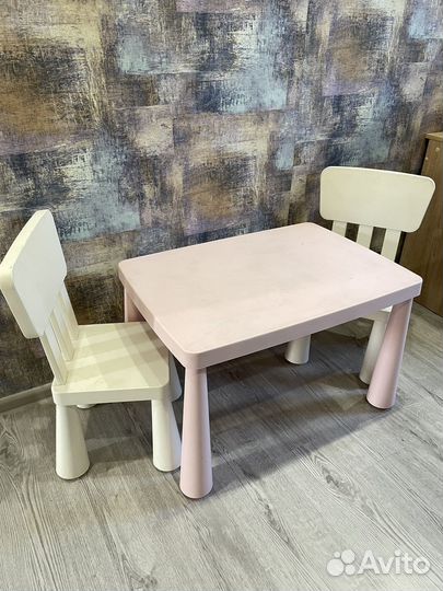Детский стол и 2 стула IKEA