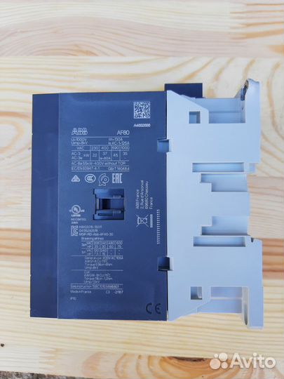 Контактор AF80-30-00-13 с катушкой 100-250В AC/DC