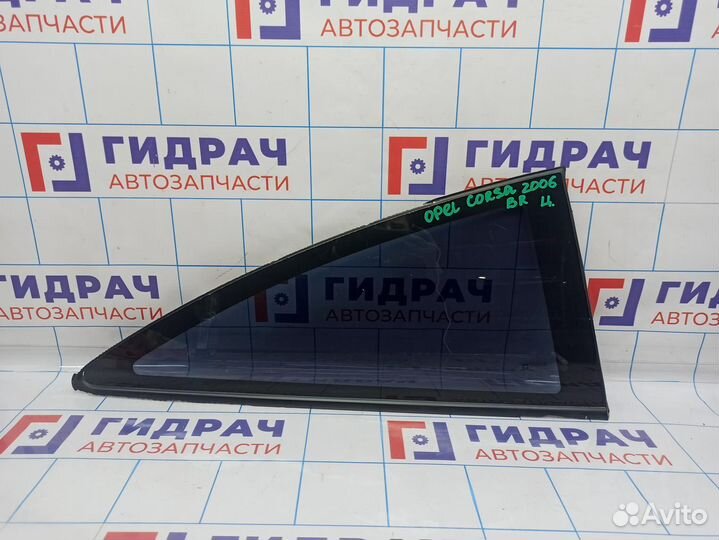 Стекло кузовное глухое правое Opel Corsa (D) 51614