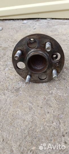 Ступица задняя левая Kia Rio 4