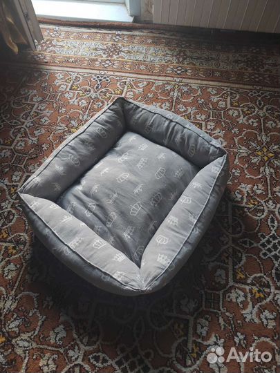 Лежанка для собак и кошек