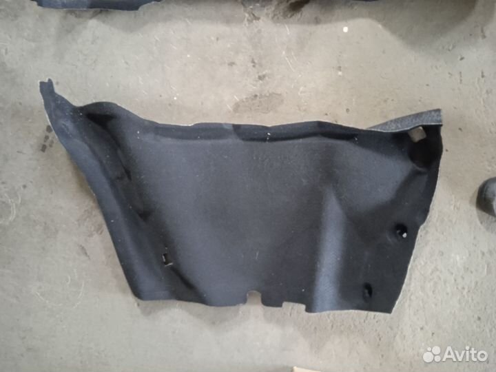 Обшивки багажн. (левая и правая) Sandero Stepway 2