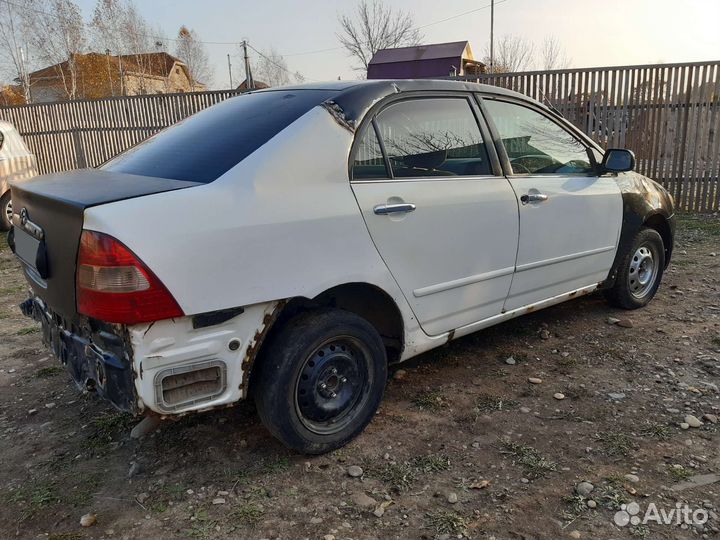 Toyota Corolla 1.5 AT, 2000, битый, 250 000 км