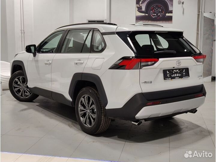 Toyota RAV4 2.0 CVT, 2024