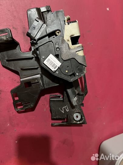Замок двери Ford Fiesta mk6