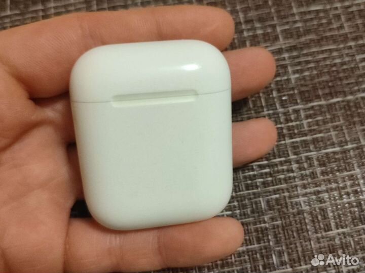 Apple airpods 2