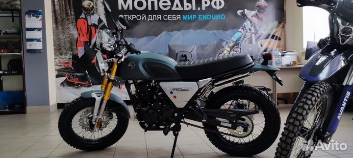 Мотоцикл racer RC250CK-A triumph