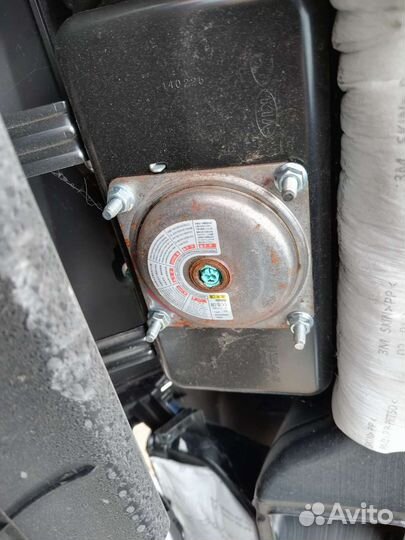 Торпедо Hyundai Solaris I рейсталинг