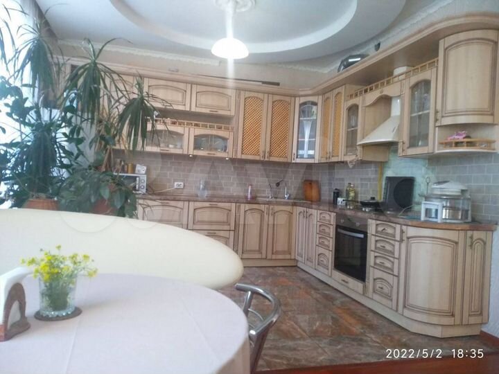 Дом 214,5 м² на участке 4 сот.