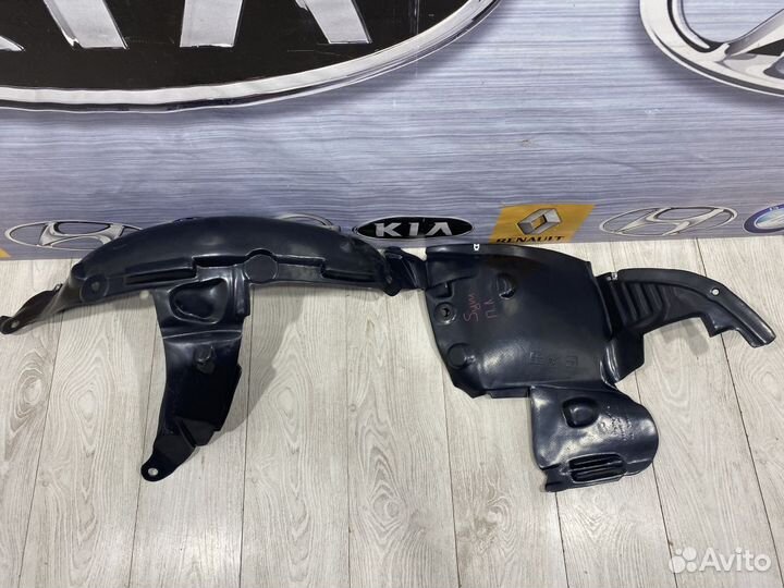 Подкрылок передний Renault clio 2 Лев