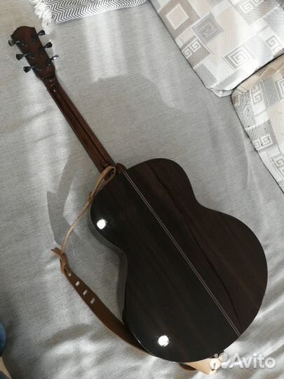 Акустическая гитара, дека кедр, с подключением