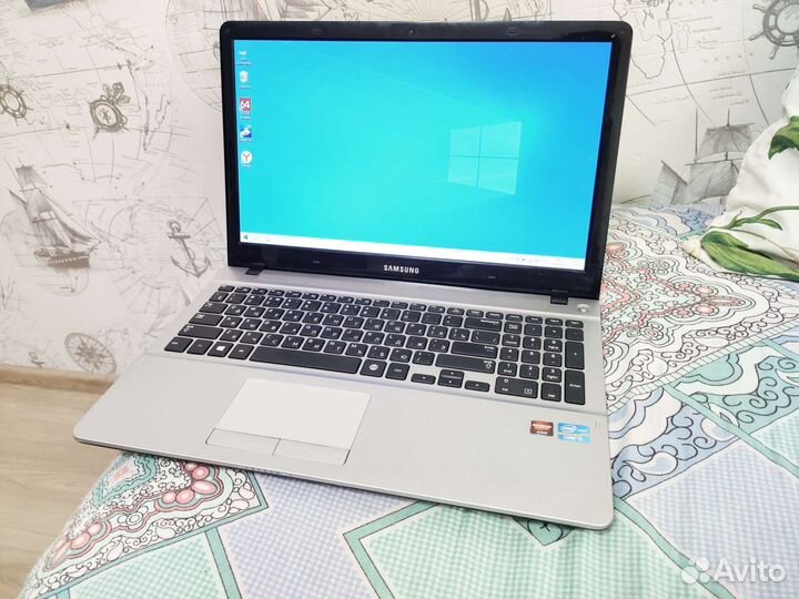Ноутбук Samsung i5/6GB/Win 10/500GB