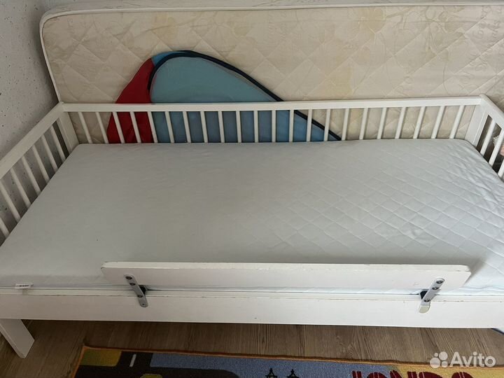 Детская кровать IKEA с матрасом