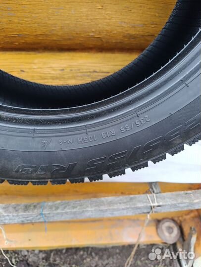 Pirelli Ice Zero 235/55 R19 105H