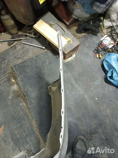 Продам задний бампер Modelista Simplea Fielder