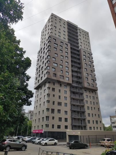 3-к. квартира, 121 м², 2/22 эт.