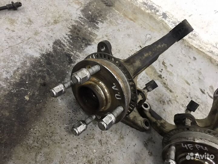 Поворотный Кулак правый chery very bonusa13