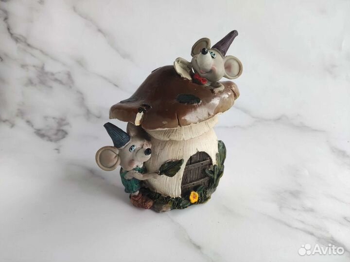 Копилка гриб домик с мышками