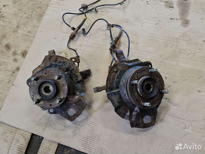 Поворотный кулак передний Hyundai Elantra XD