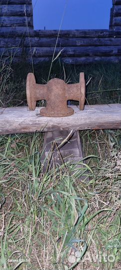 Тройник чугуннй